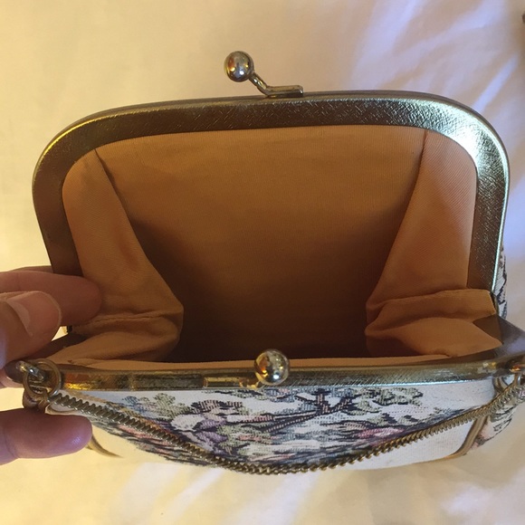 Pretty Vintage Embroidered Tapestry Purse - Picture 4 of 7